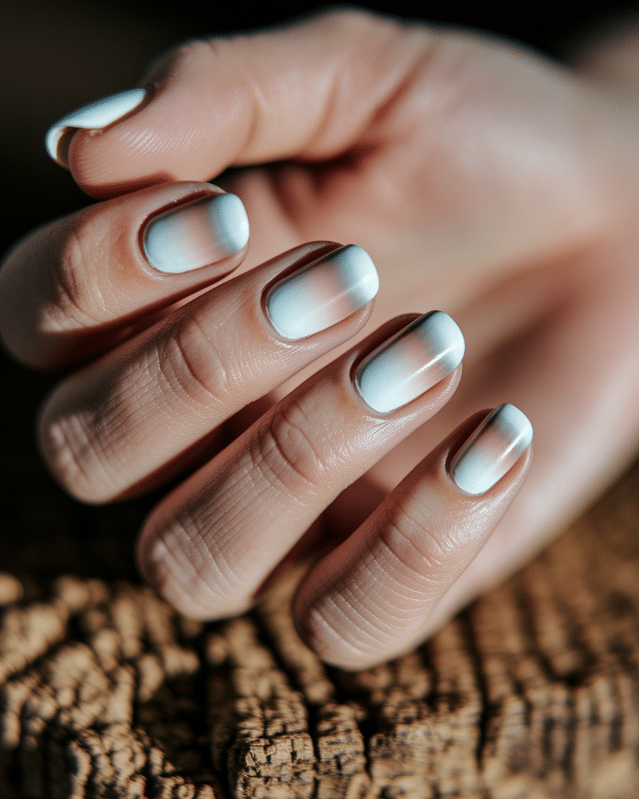 0009_3_a-close-up-photograph-captures-the-delic_sM5GY5zzS0qfiH4oioL0Pw_R-4b5vpwRmyRvDeqdTIw6g White Nails That Never Go Out of Style: A Fresh Take on a Classic Look