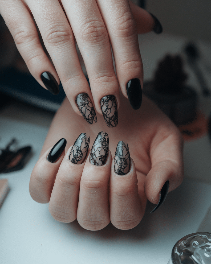 0009_3_a-photo-of-a-hand-with-gothic-black-lace_TJavBUrkTD-DZyY5NOiybA_hkl__15iScCJzlZ1SHRBVQ The Timeless Allure of Black Nail Designs